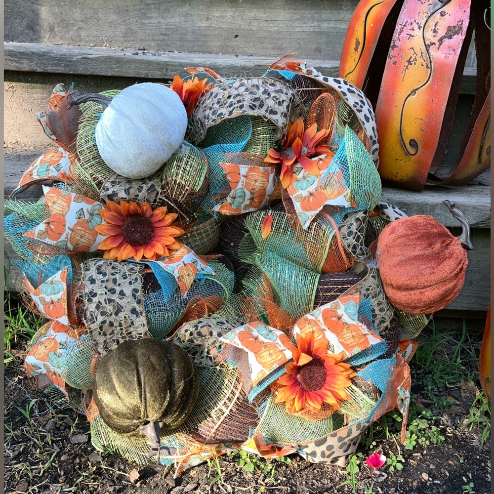 Custom fall wreath - Picture 5 of 6